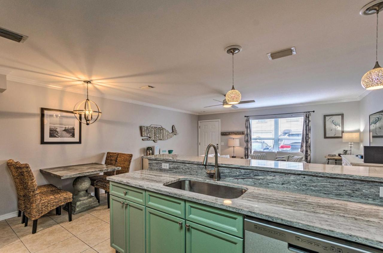 Beautiful Townhome Steps From Miramar Beach! Дестин Екстериор снимка