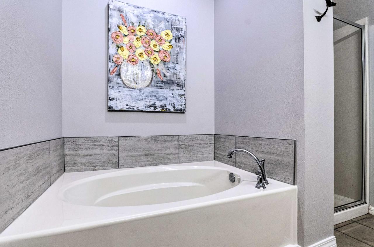 Beautiful Townhome Steps From Miramar Beach! Дестин Екстериор снимка