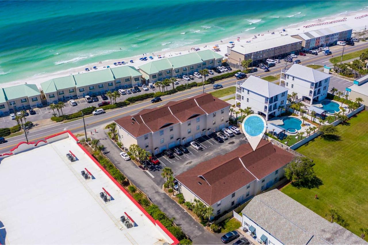 Beautiful Townhome Steps From Miramar Beach! Дестин Екстериор снимка